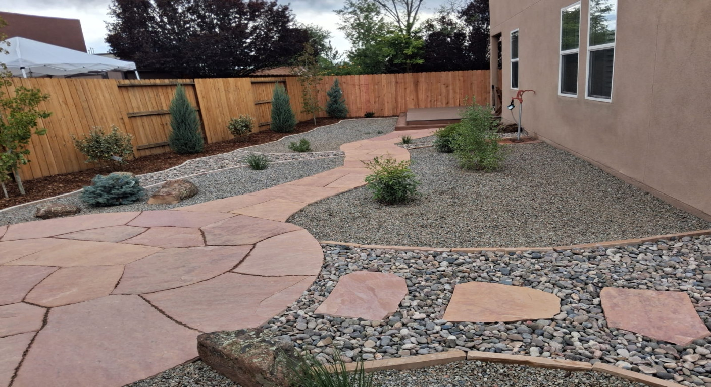 Desert Garden with Winding Flagstone and Circular Patio