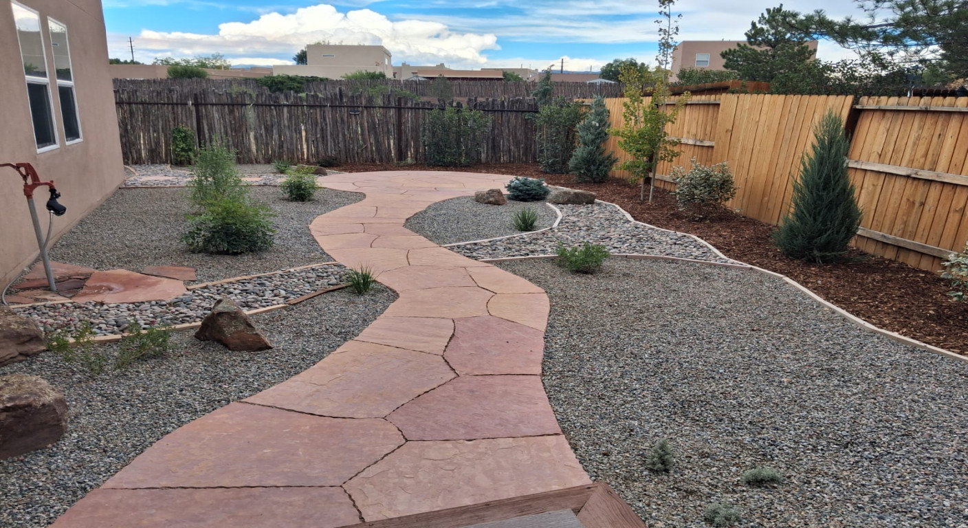 Desert Garden with Winding Flagstone and Circular Patio